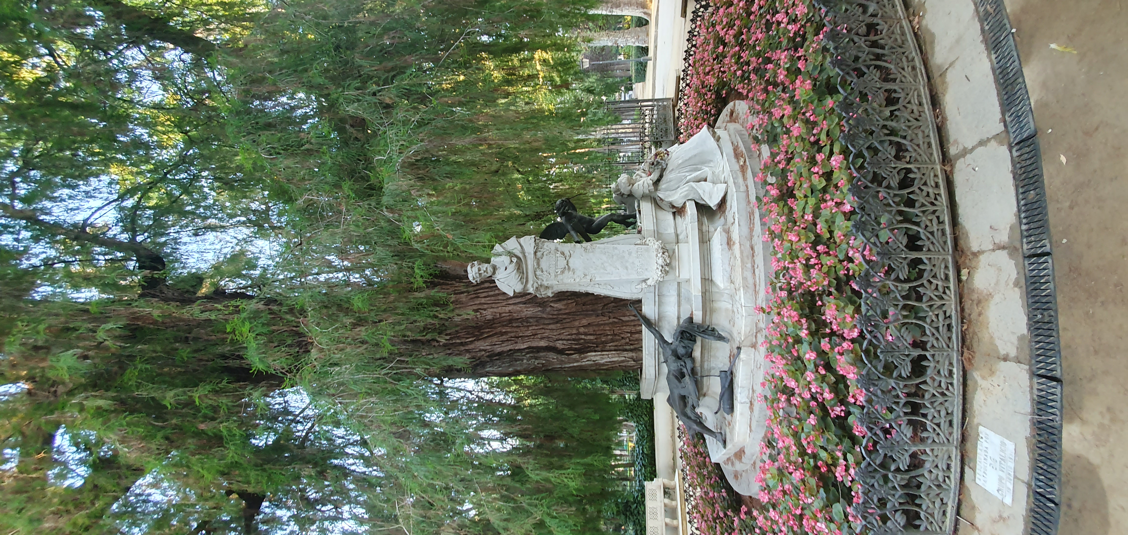 Monumento A Bécquer